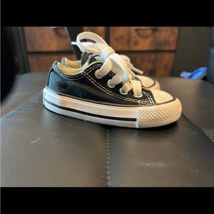 4c toddler black converse